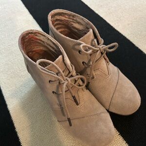 Tom’s Suede Lace-Up Ankle Boots